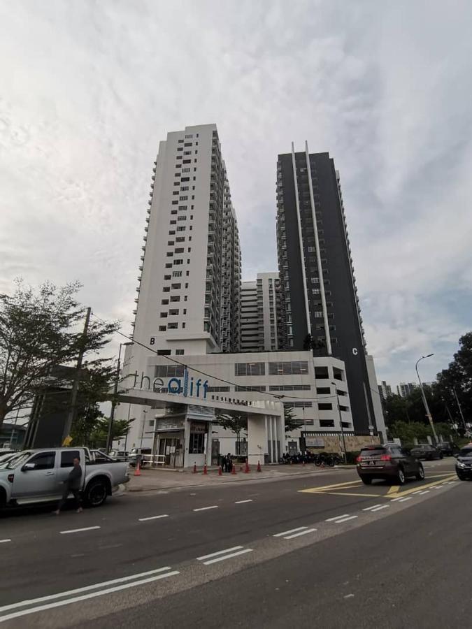 Aliff Residences 艾麗軒 Johor Bahru Luaran gambar
